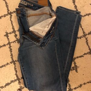 AE Medium wash jeans! NWOT